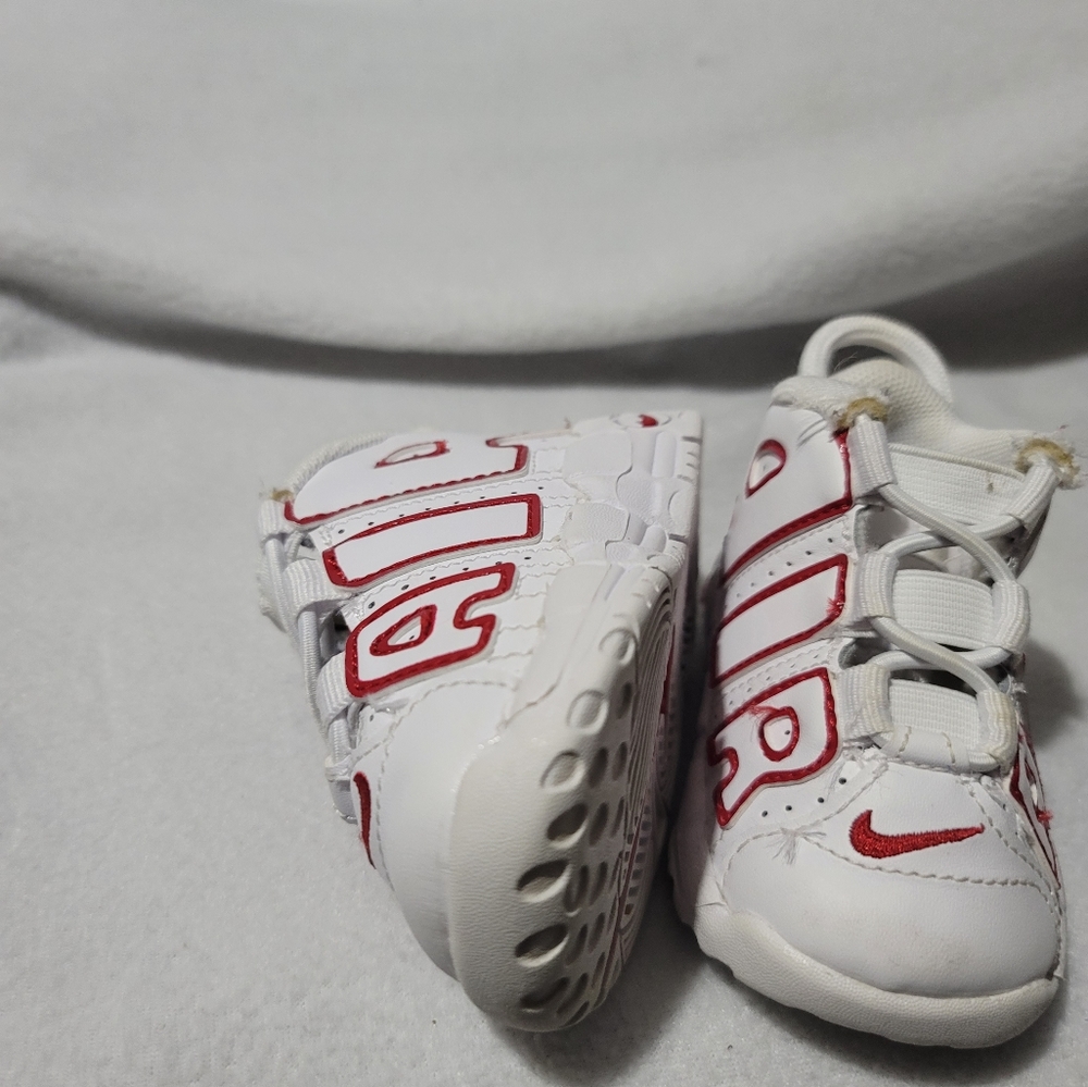 Nike air uptempo